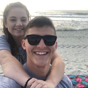 Meet your Posher, Logan